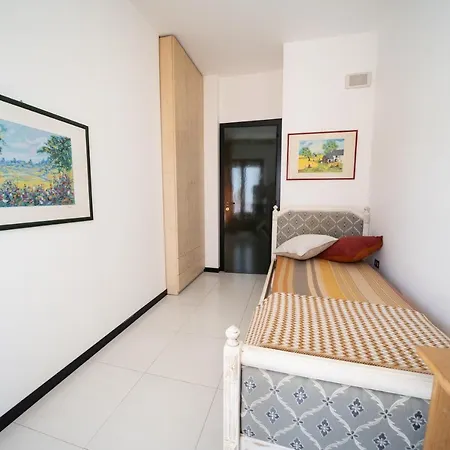 Leone Апартаменты Мартина-Франка